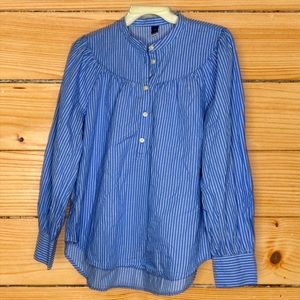 Old Navy Woman’s Button Down Shirt